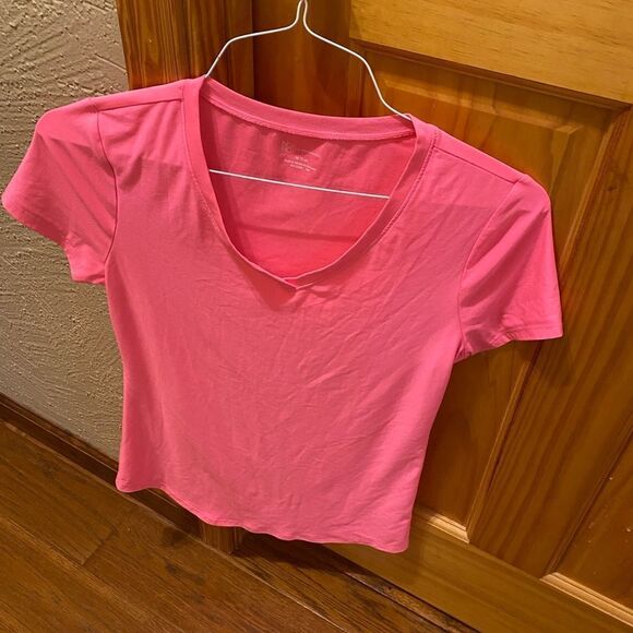 No boundaries size medium athletic top bright bubblegum pink - Picture 1 of 4